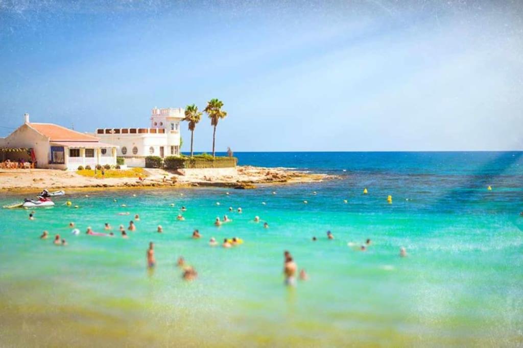 Nice Holidays Apartment In Torreveja, Torrevieja Exteriör bild