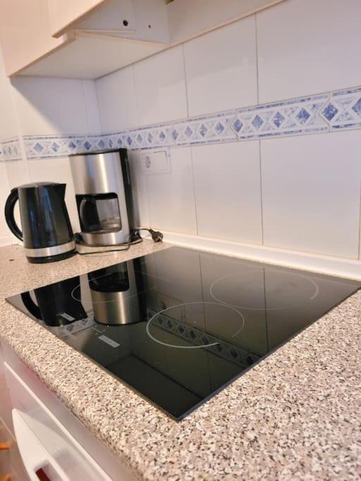 Nice Holidays Apartment In Torreveja, Torrevieja Exteriör bild