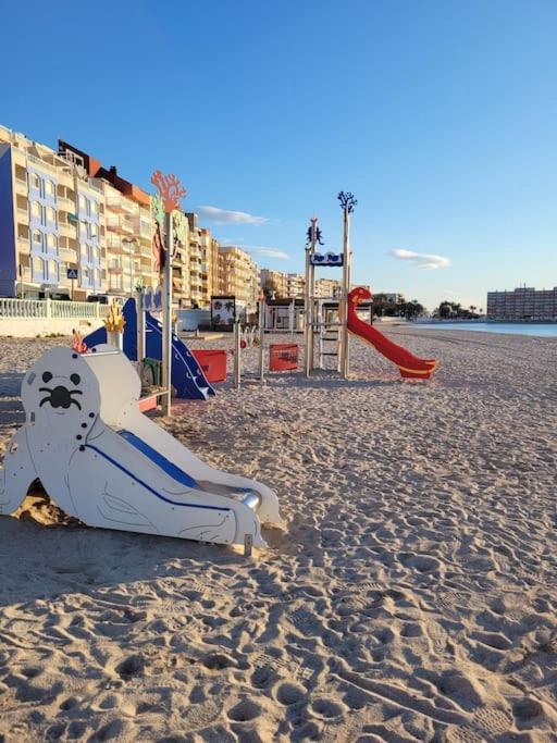 Nice Holidays Apartment In Torreveja, Torrevieja Exteriör bild
